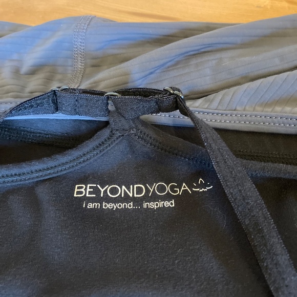 Beyond Yoga Women's Bra Tank Top Shirt Sz S Activewear - Picture 4 of 10